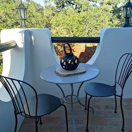 Quinta Da Familia Bed & Breakfast Loule