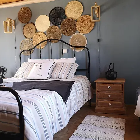 Quinta Da Familia Bed & Breakfast Loule